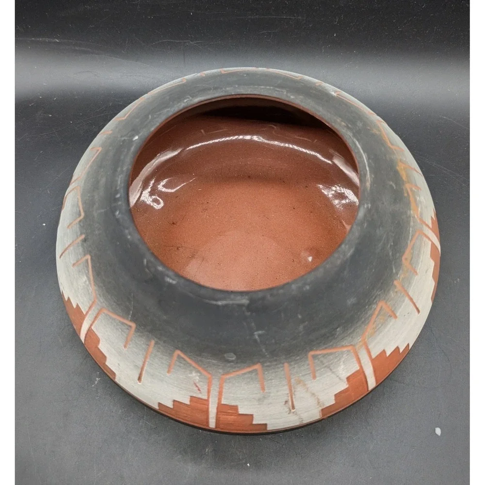 Southwestern Etched Terracotta Seed Pot Signed Geometric Clay Pottery Red Grey